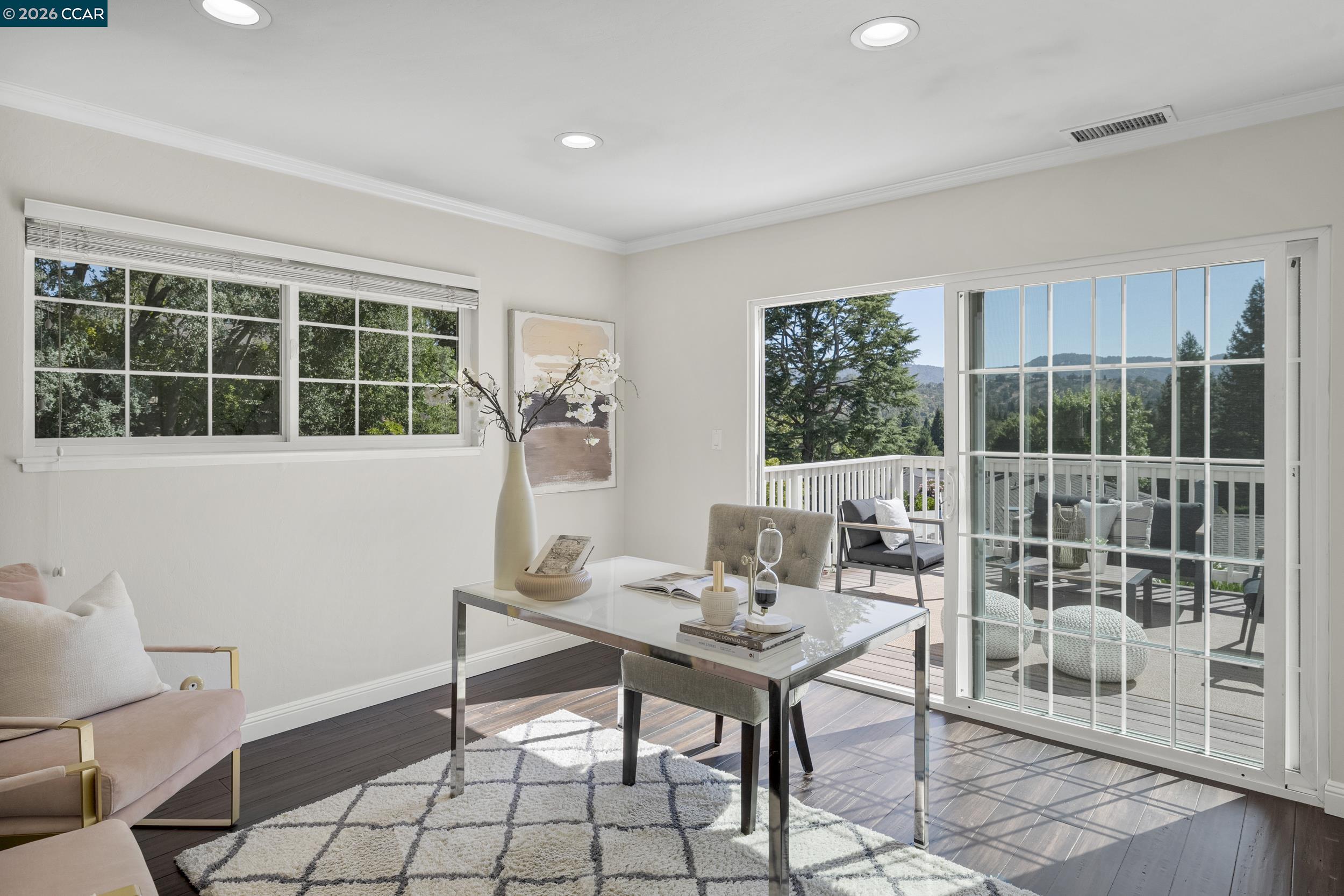 34 Mott Dr