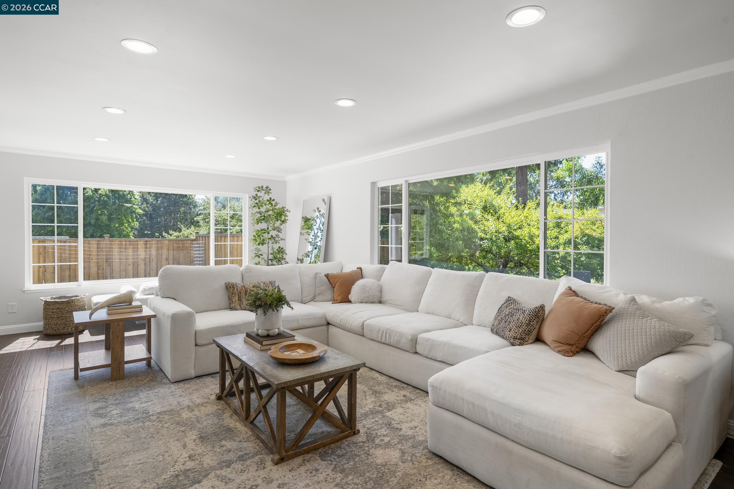 34 Mott Dr