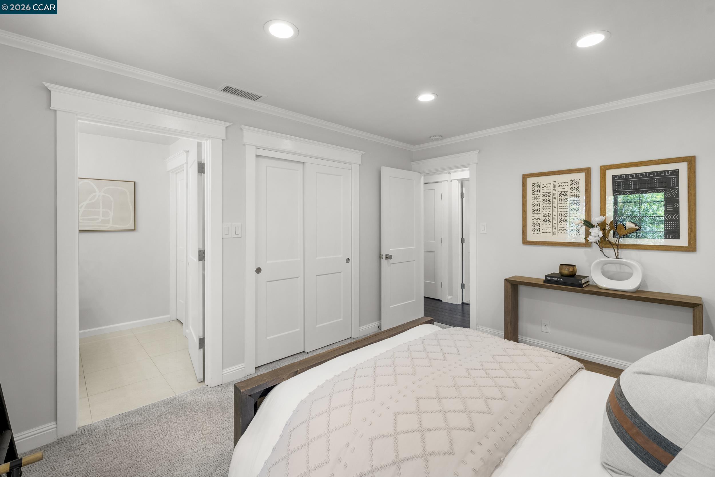 34 Mott Dr