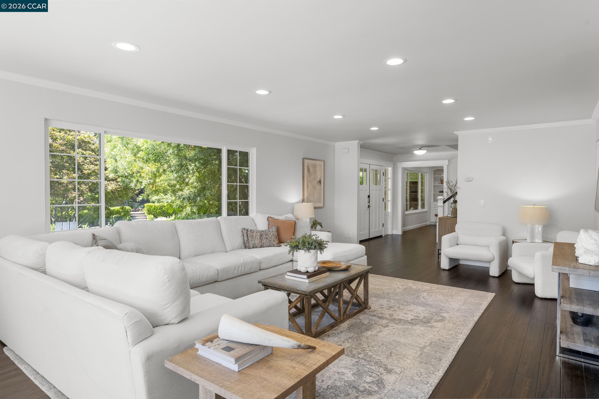 34 Mott Dr
