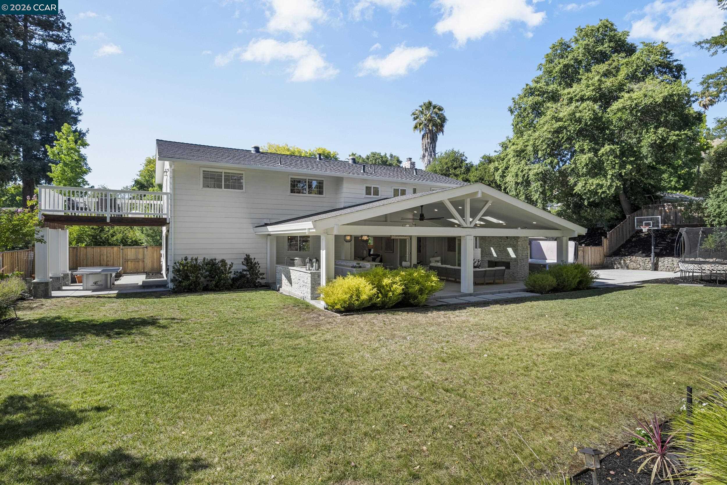 34 Mott Dr