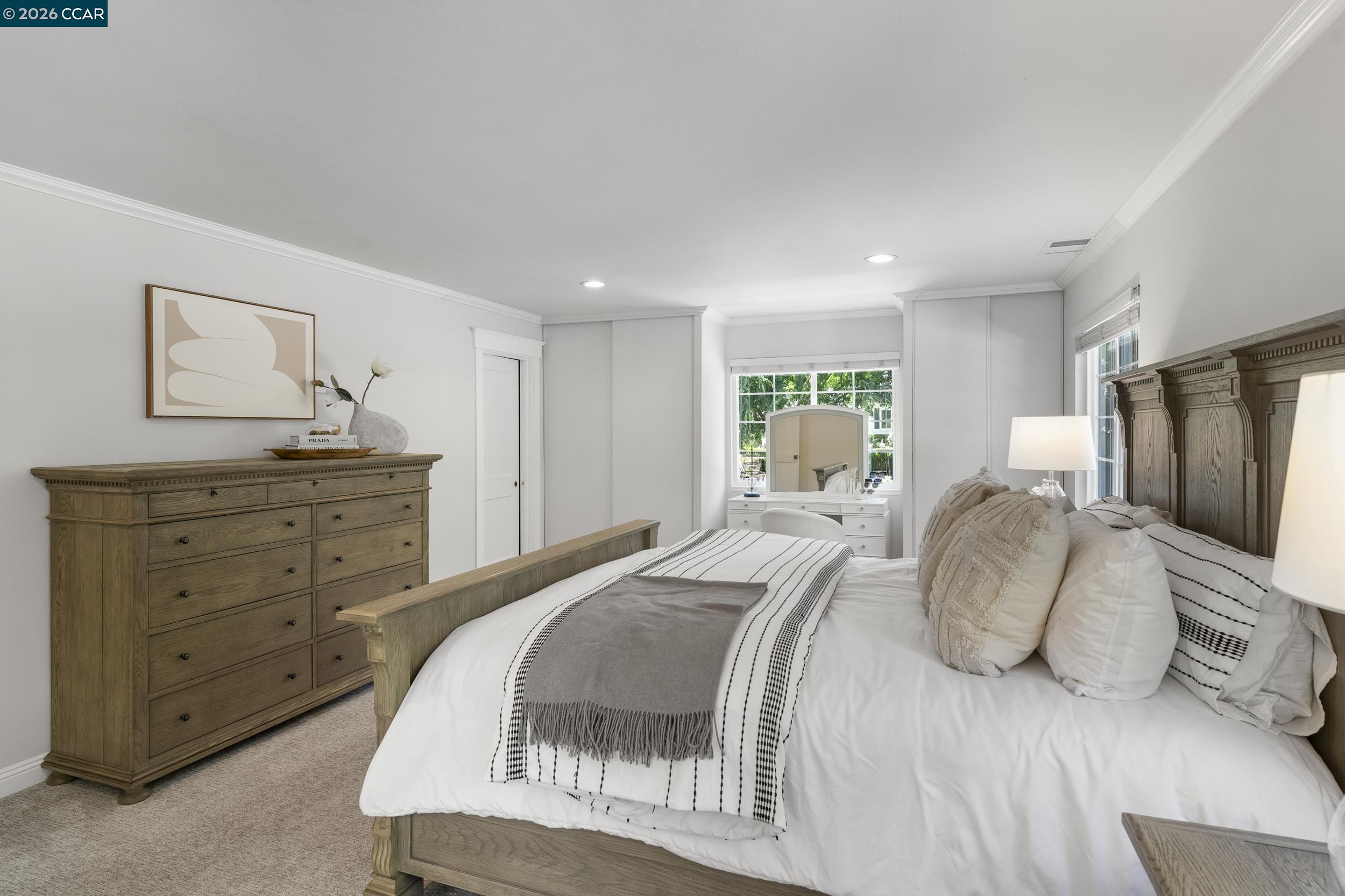 34 Mott Dr