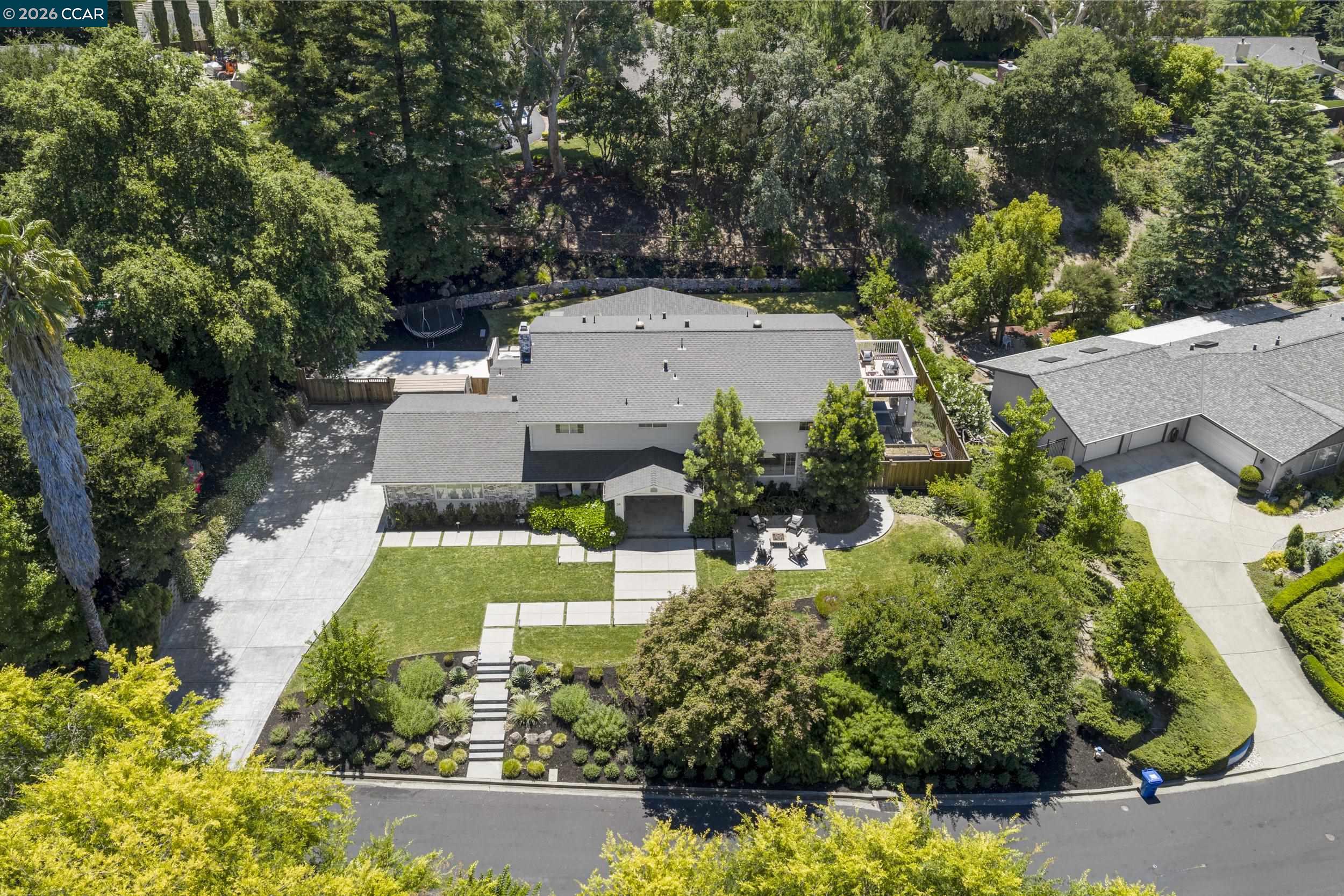 34 Mott Dr