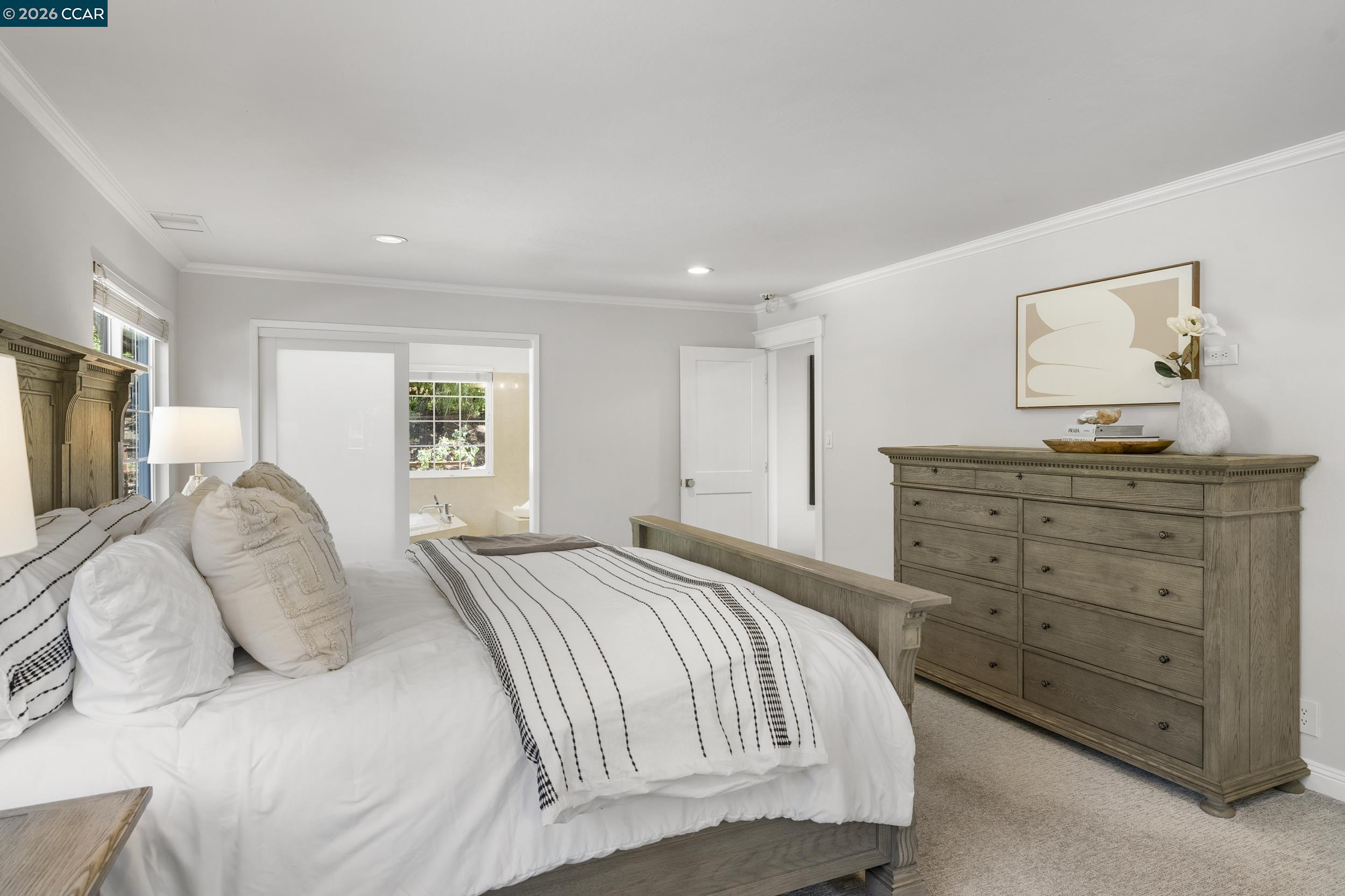 34 Mott Dr