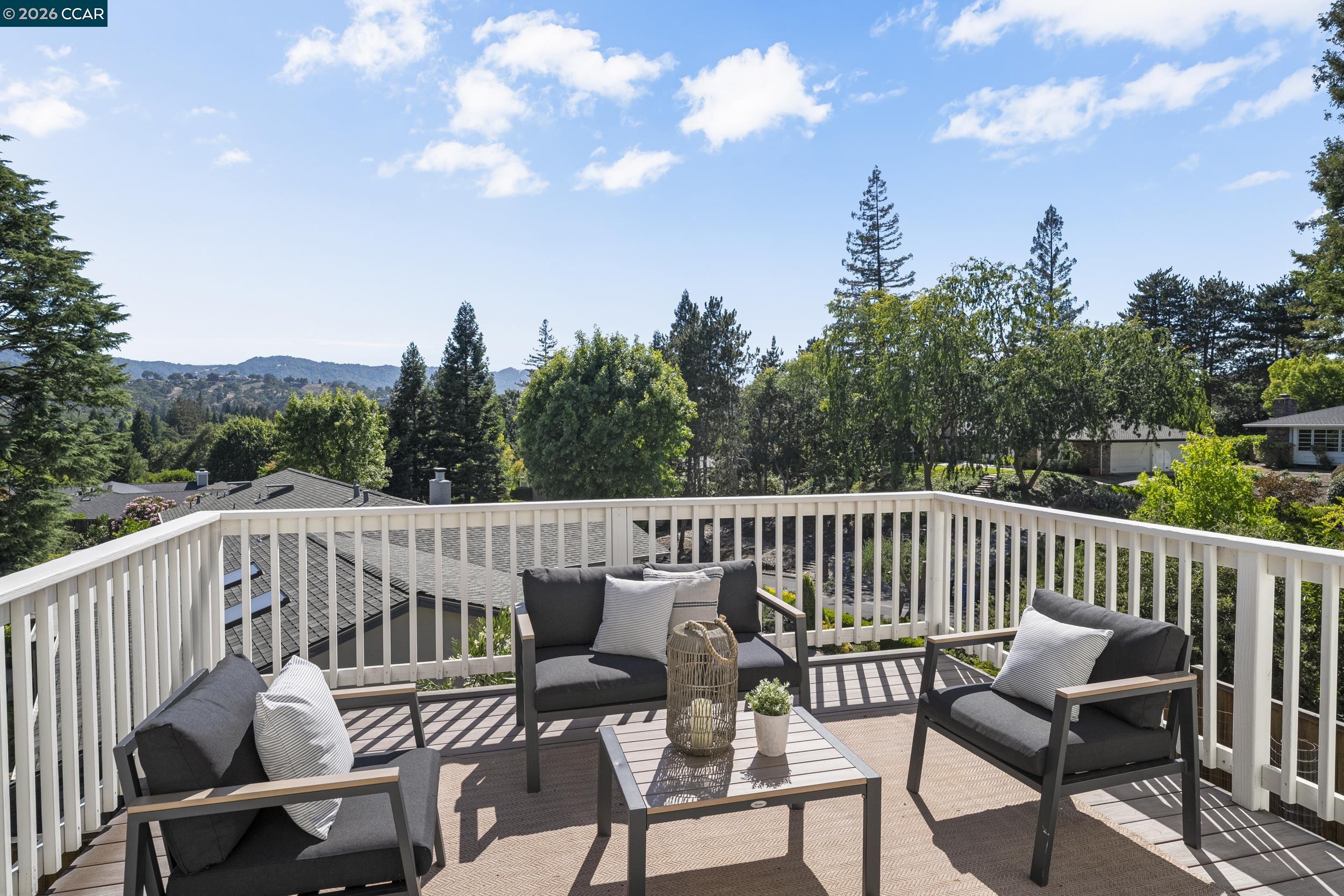 34 Mott Dr