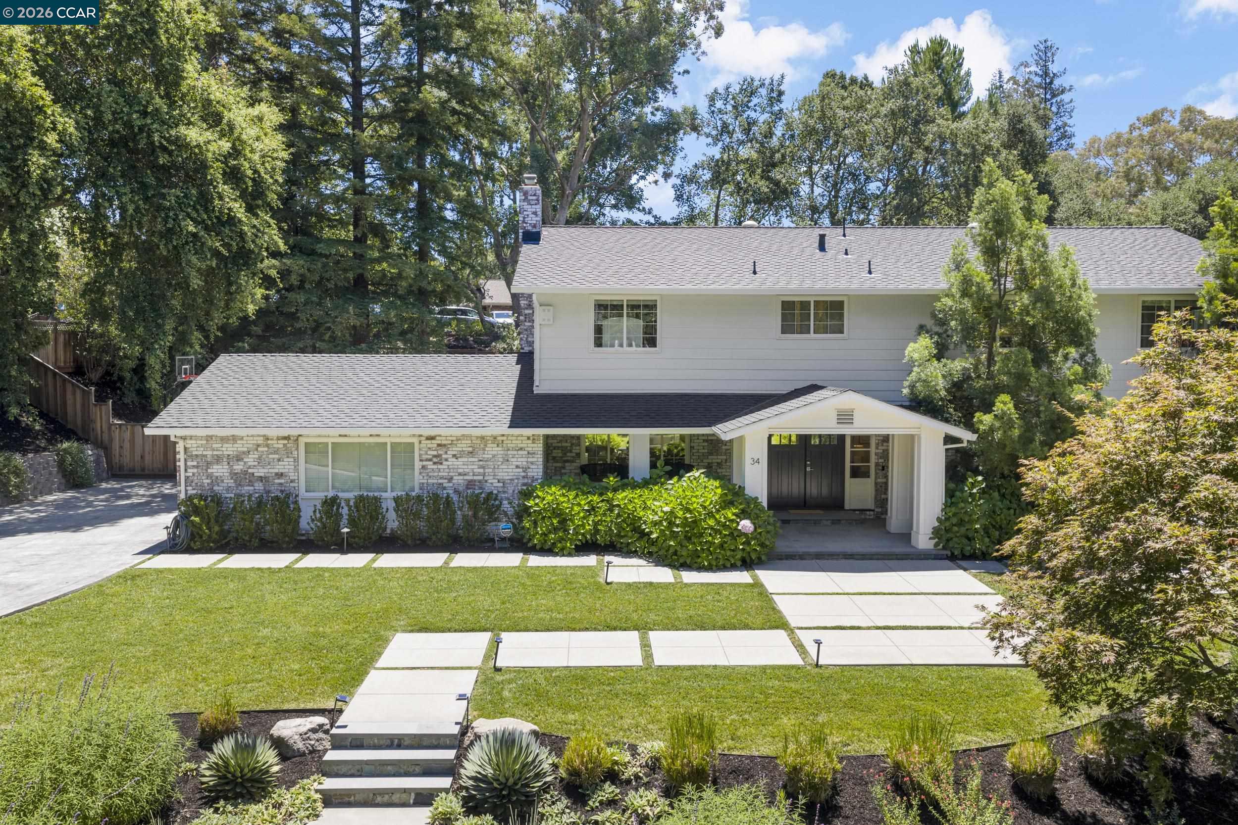 34 Mott Dr
