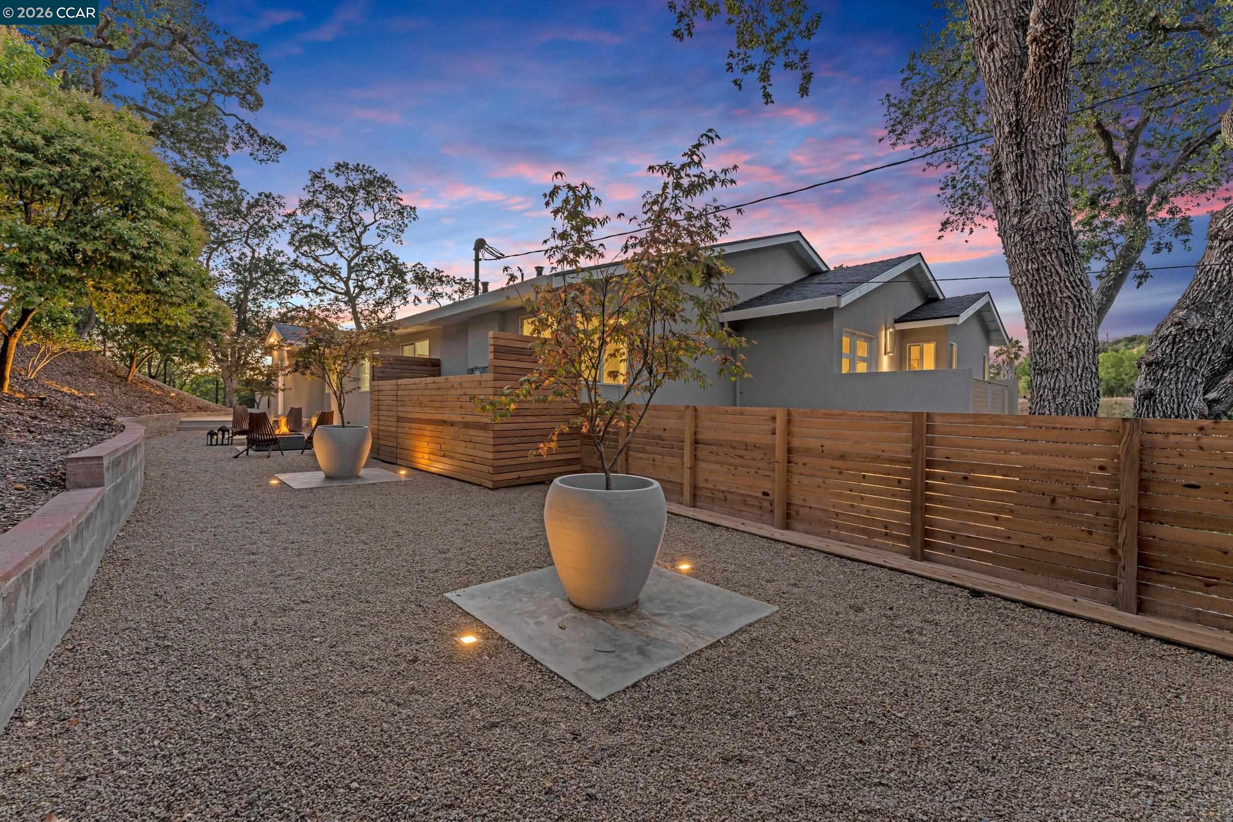 127 Caminar Way