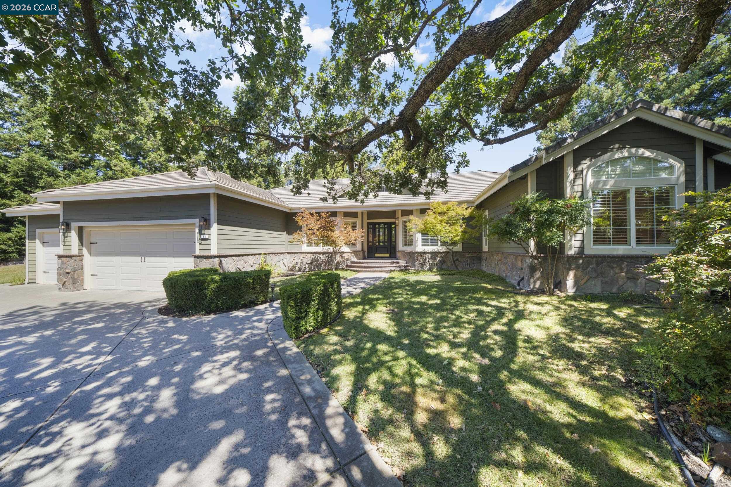 55 Mcconnell Ln