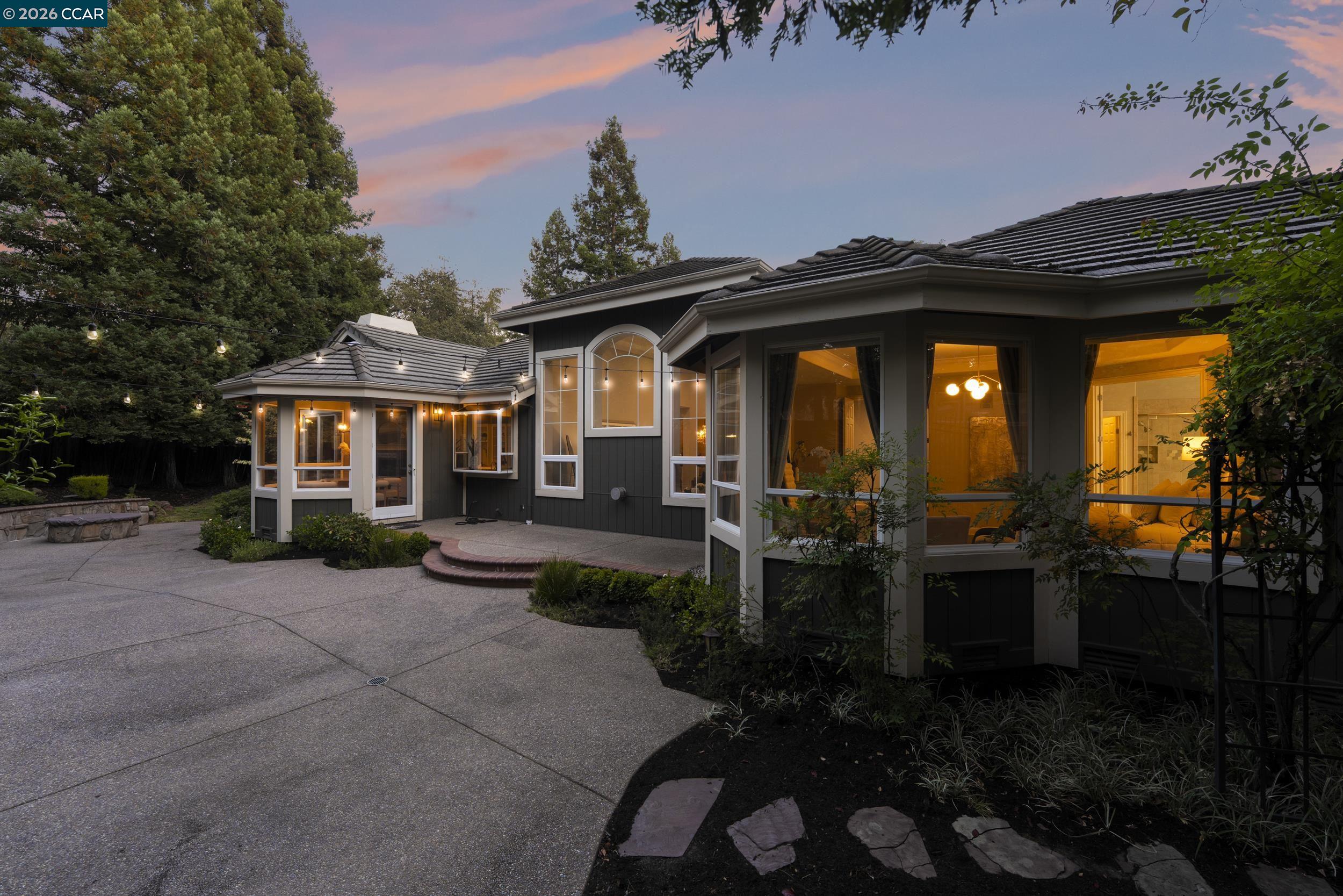 55 Mcconnell Ln