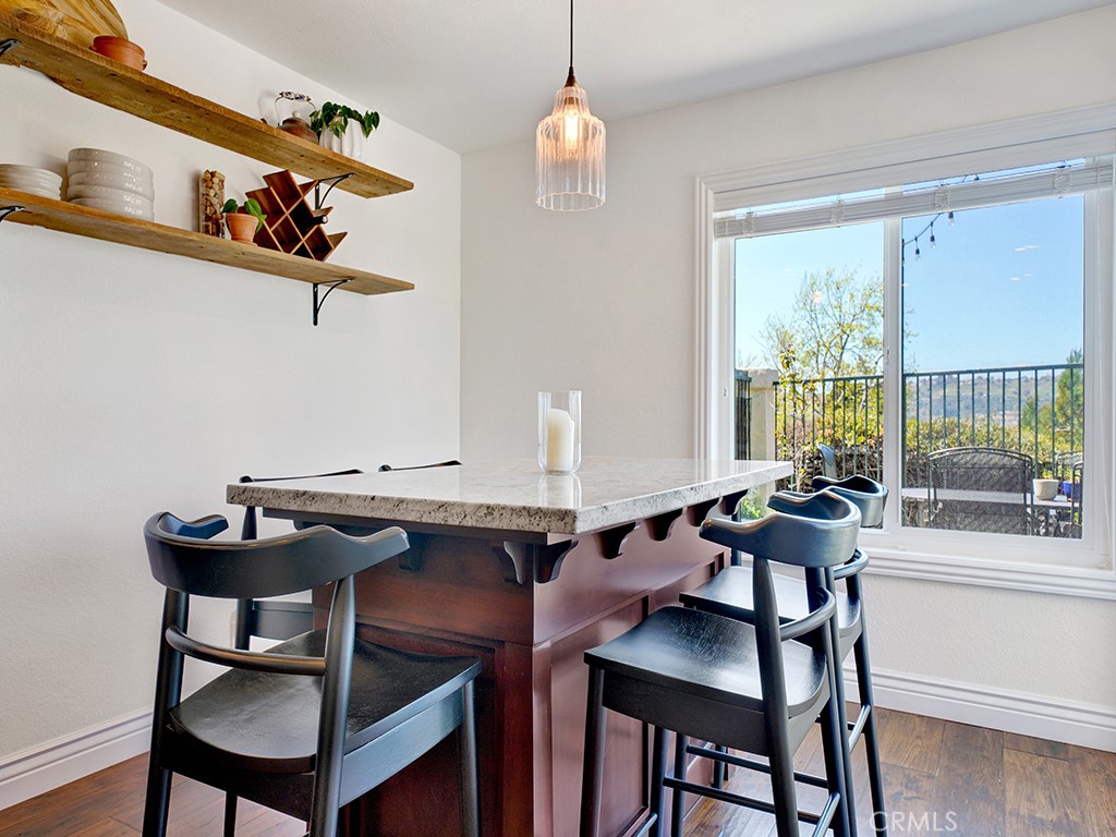 27379 Paseo La Serna