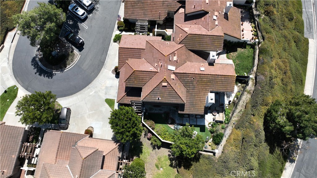 27379 Paseo La Serna