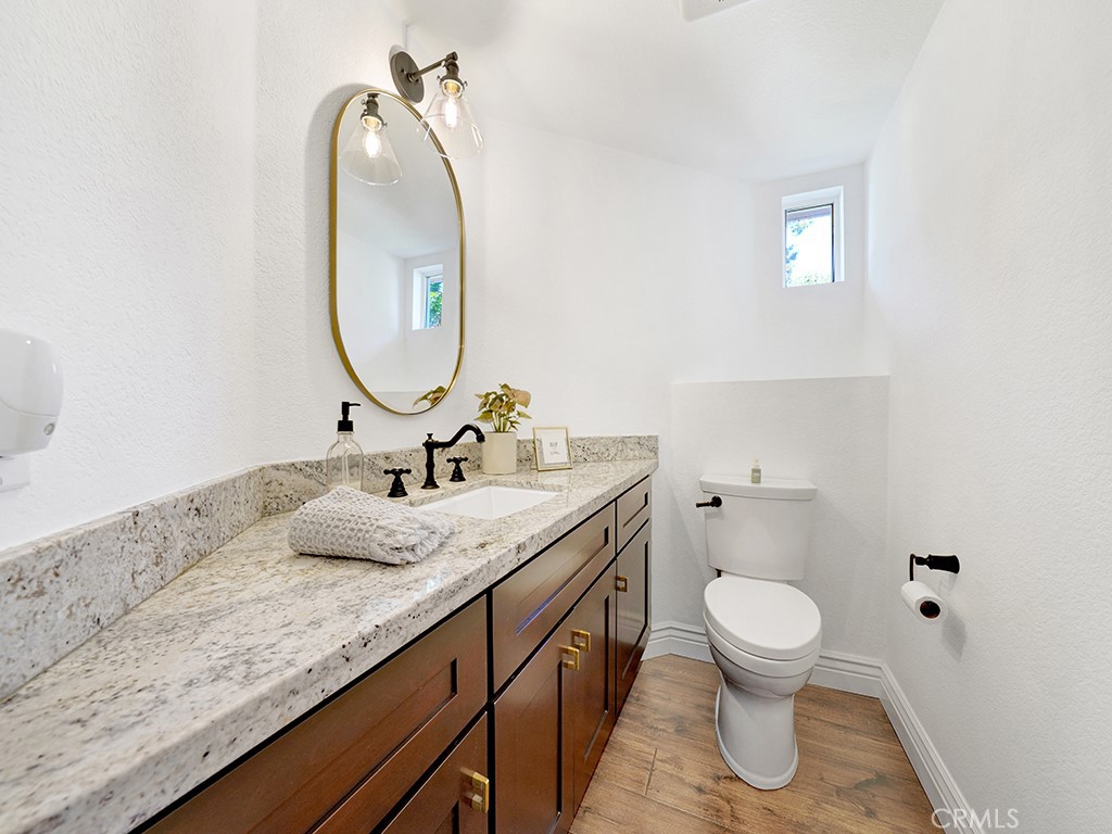 27379 Paseo La Serna