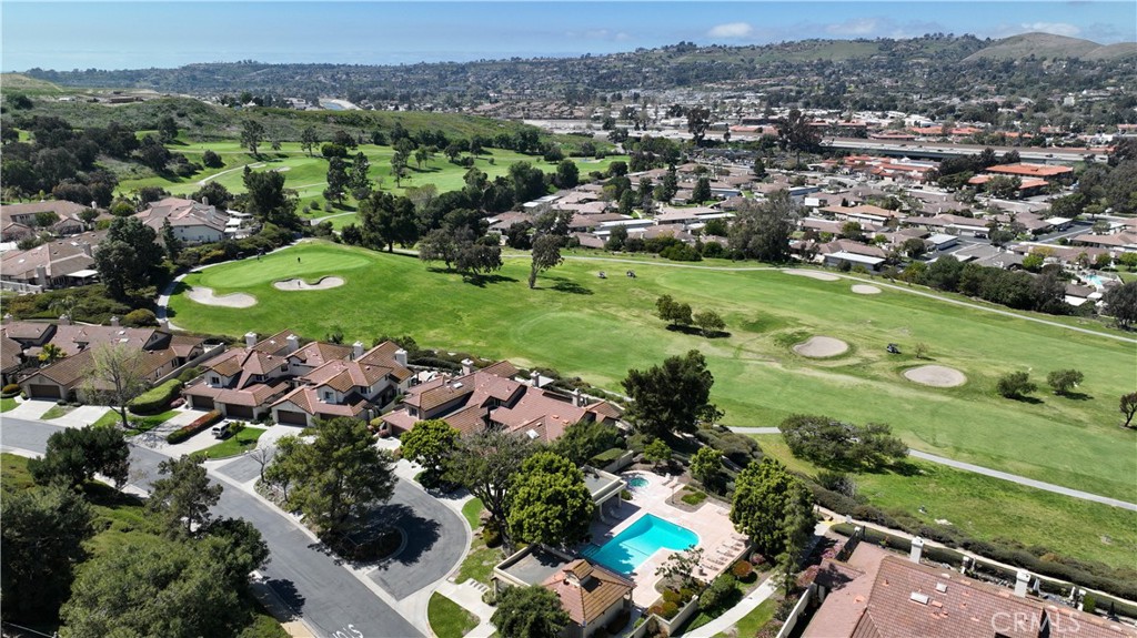 27379 Paseo La Serna