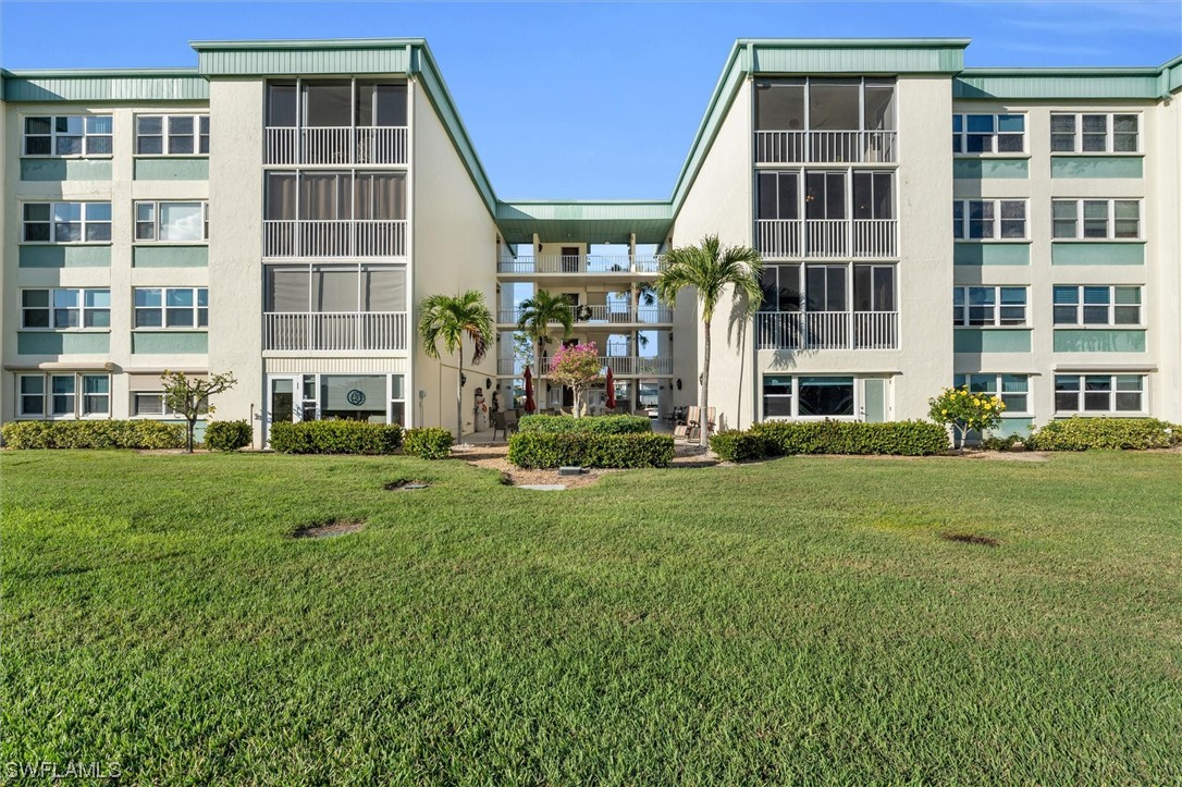 1660 Pine Valley DR 306