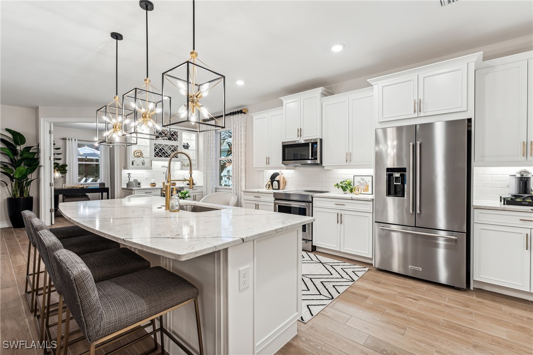 28156 Captiva Shell LOOP