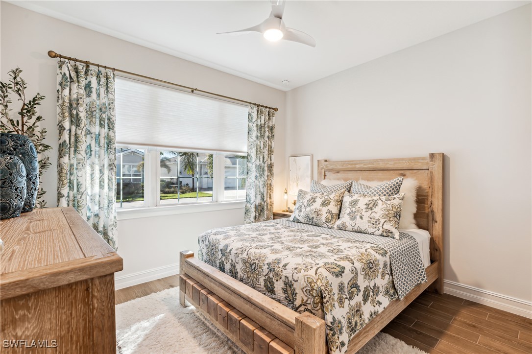 28156 Captiva Shell LOOP