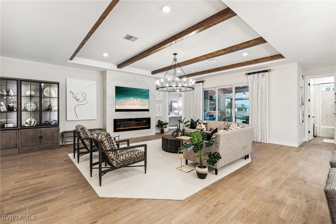 28156 Captiva Shell LOOP
