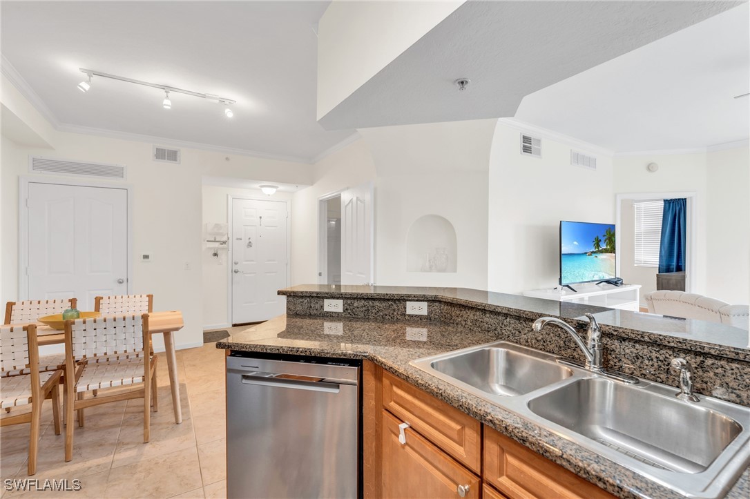 12990 Positano CIR 301