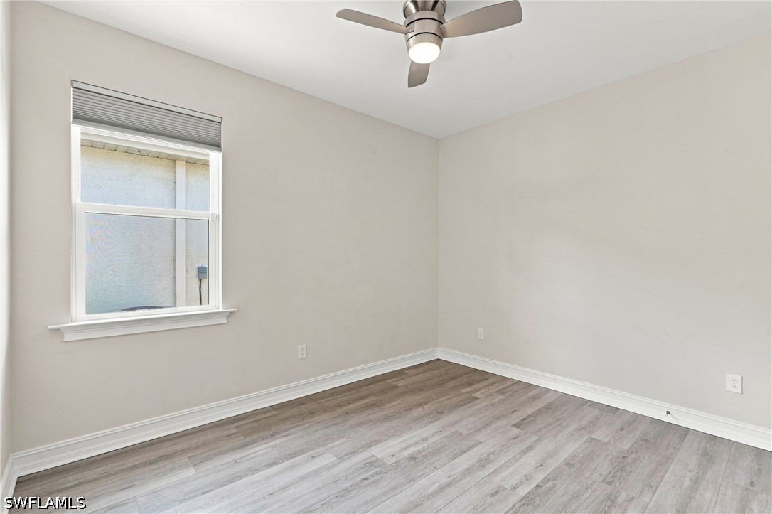 28140 Captiva Shell LOOP