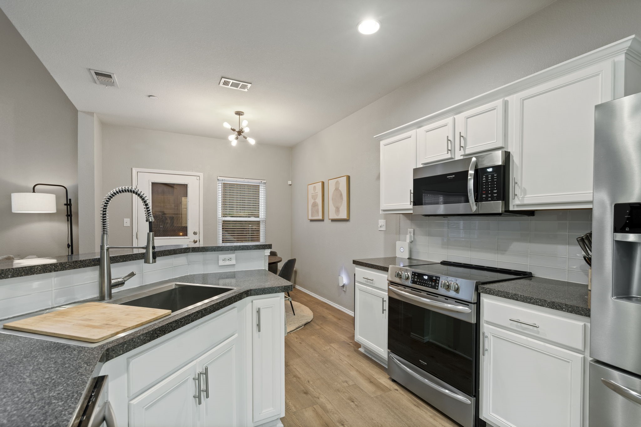 3280 Tarrant Lane