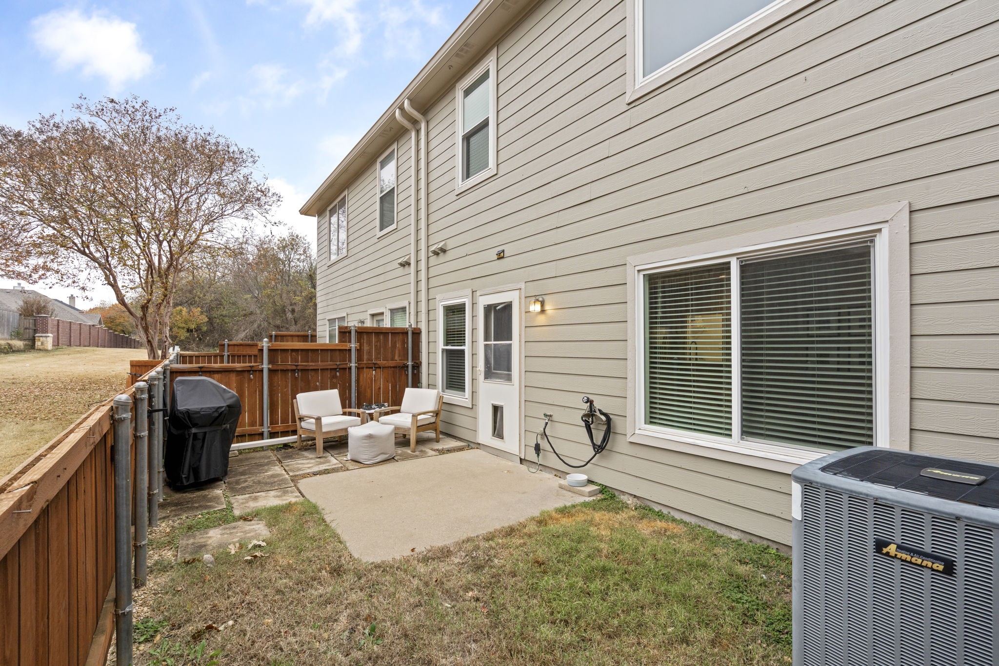 3280 Tarrant Lane