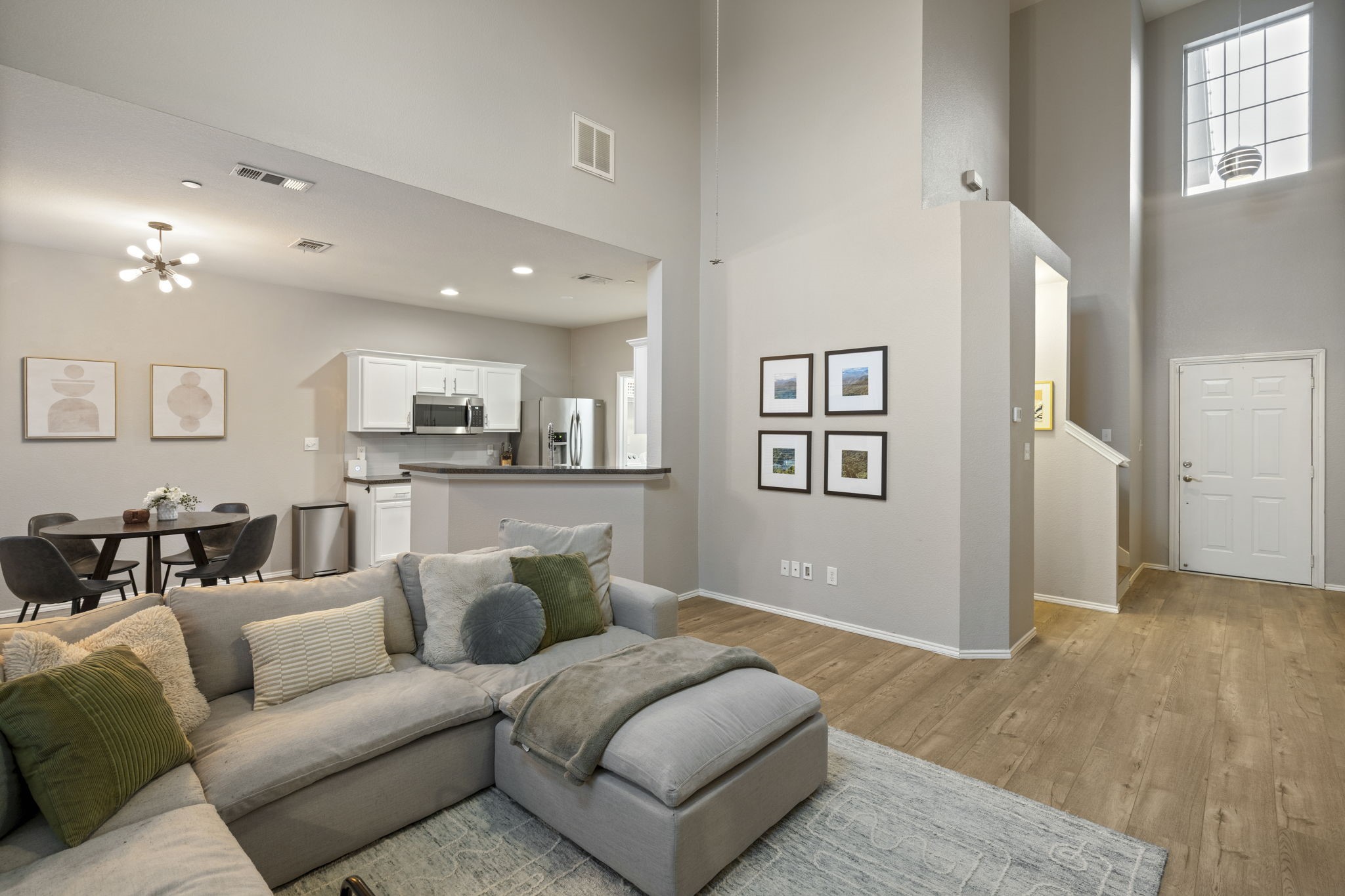 3280 Tarrant Lane