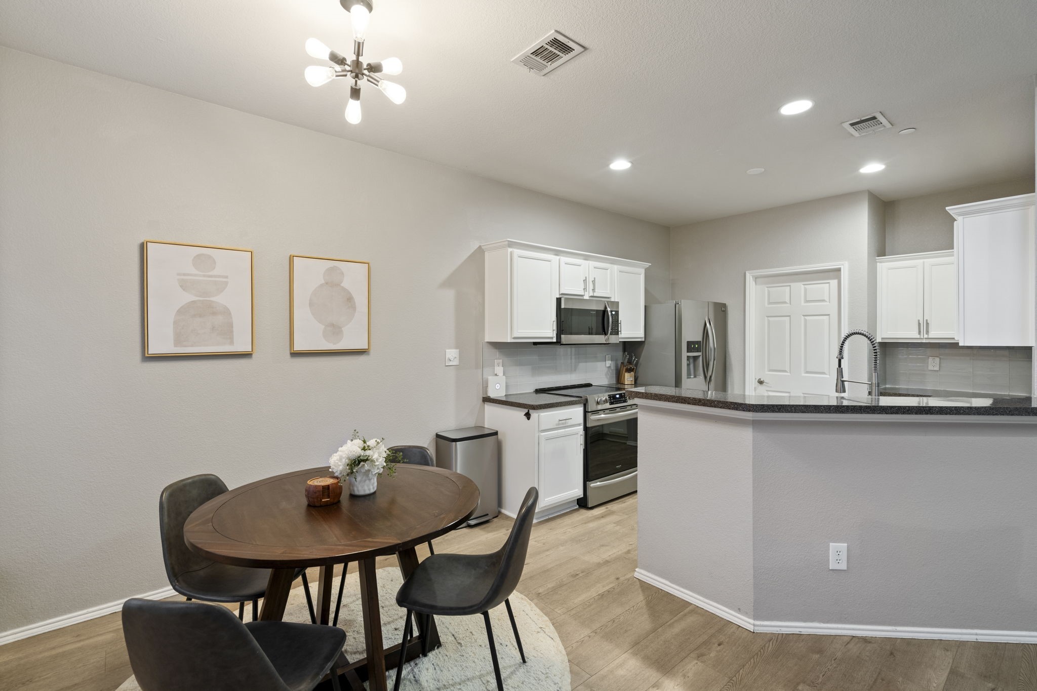 3280 Tarrant Lane