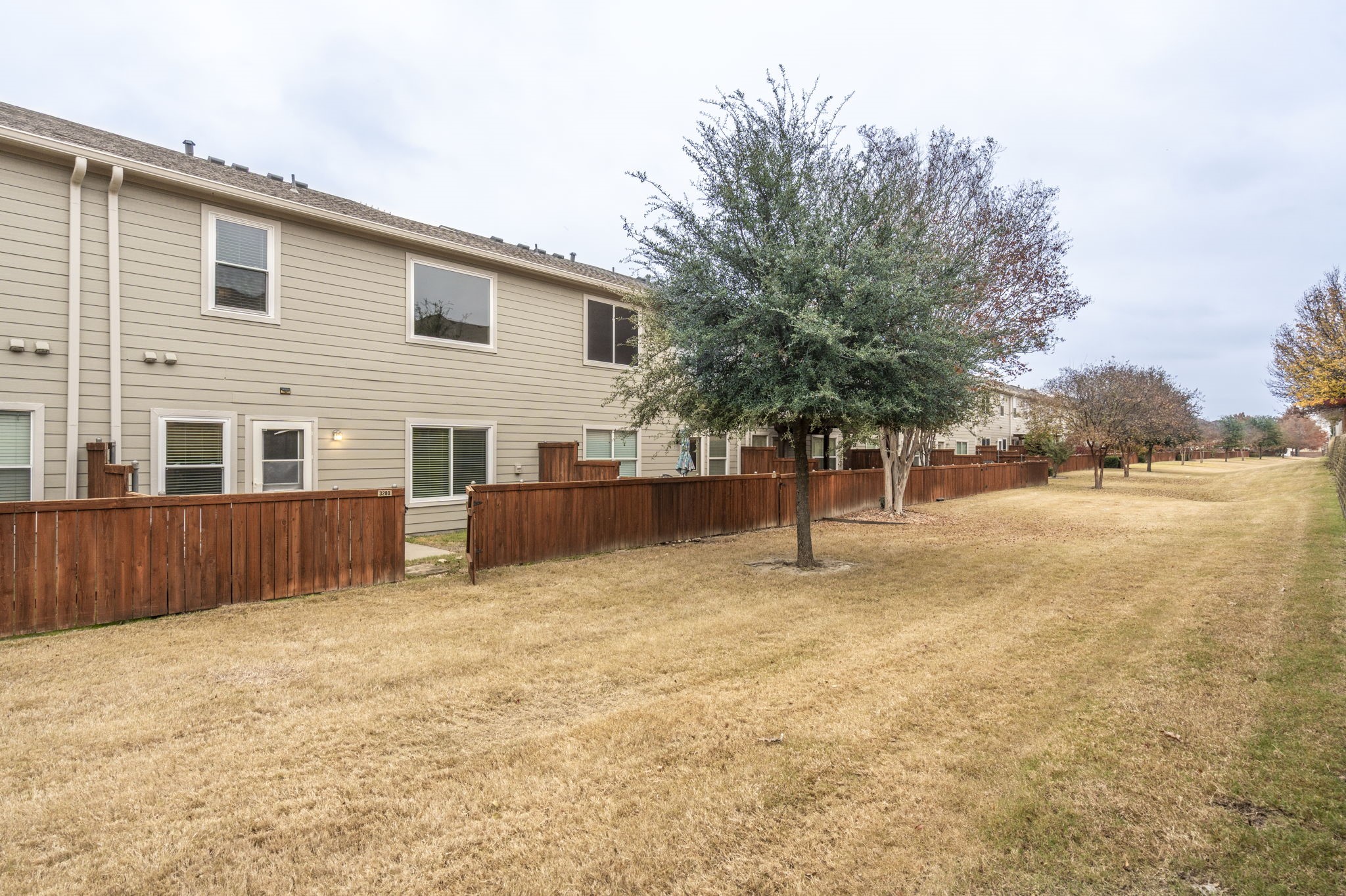 3280 Tarrant Lane