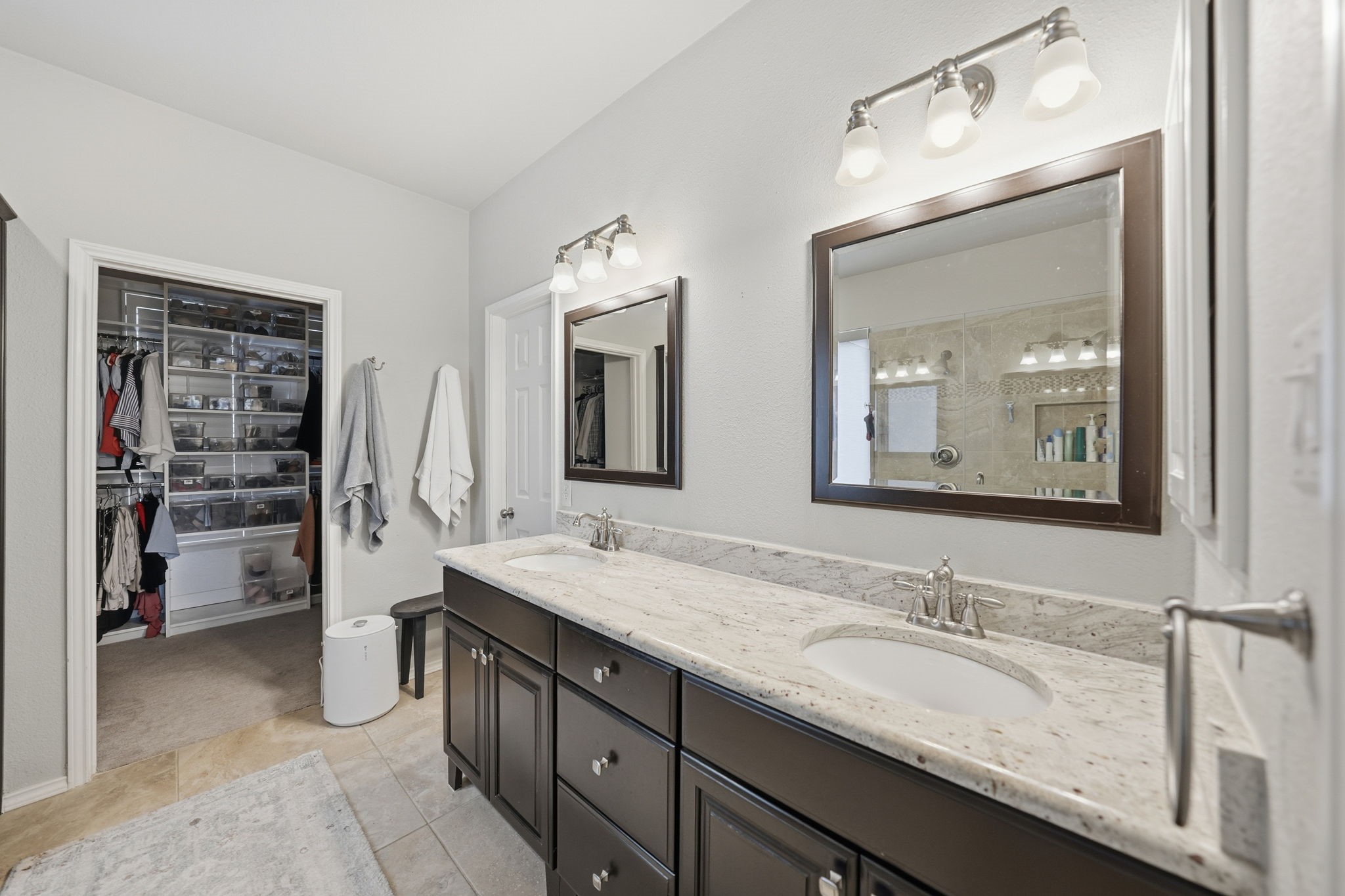 8407 Lakota Trail