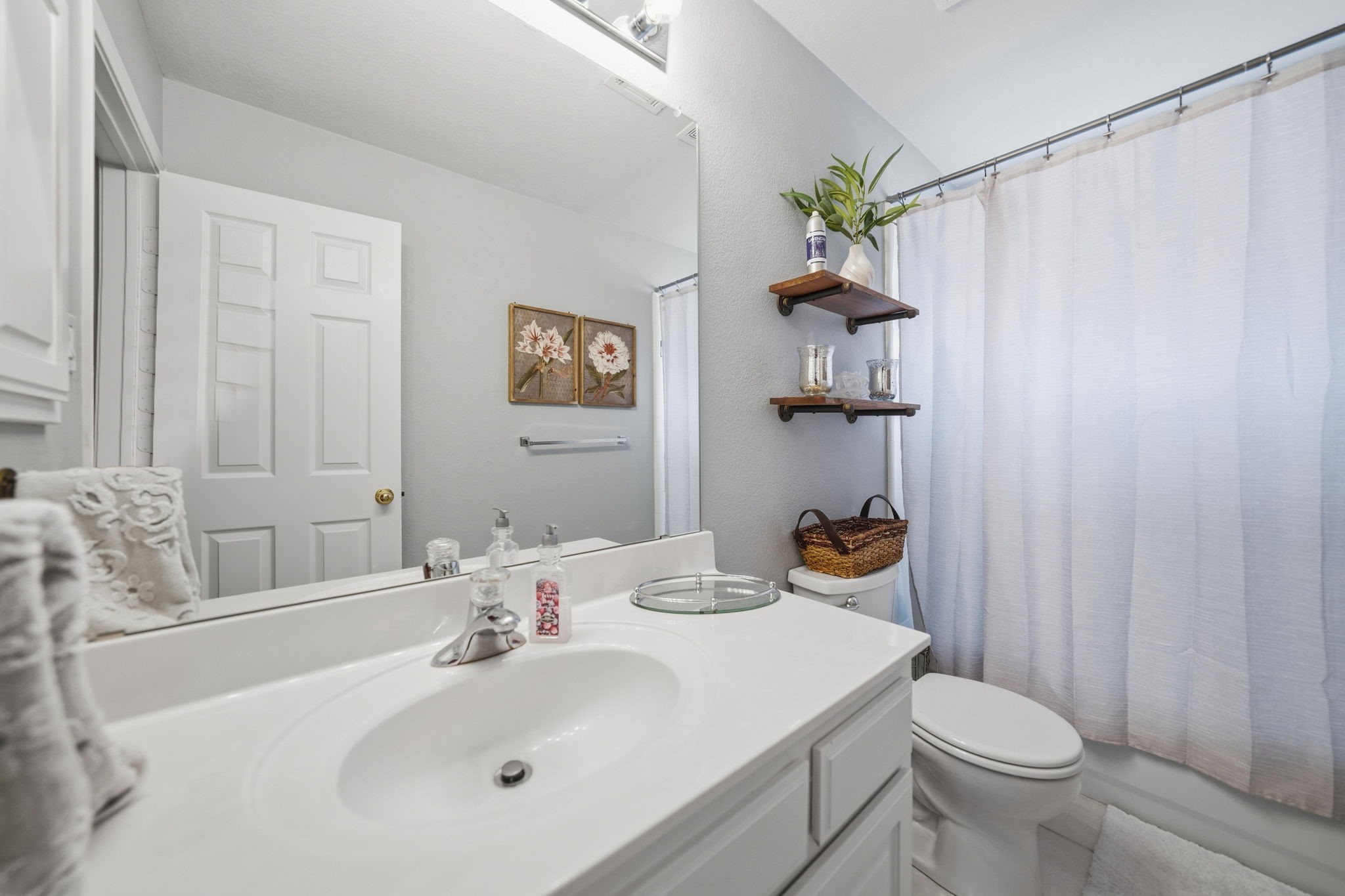 8407 Lakota Trail