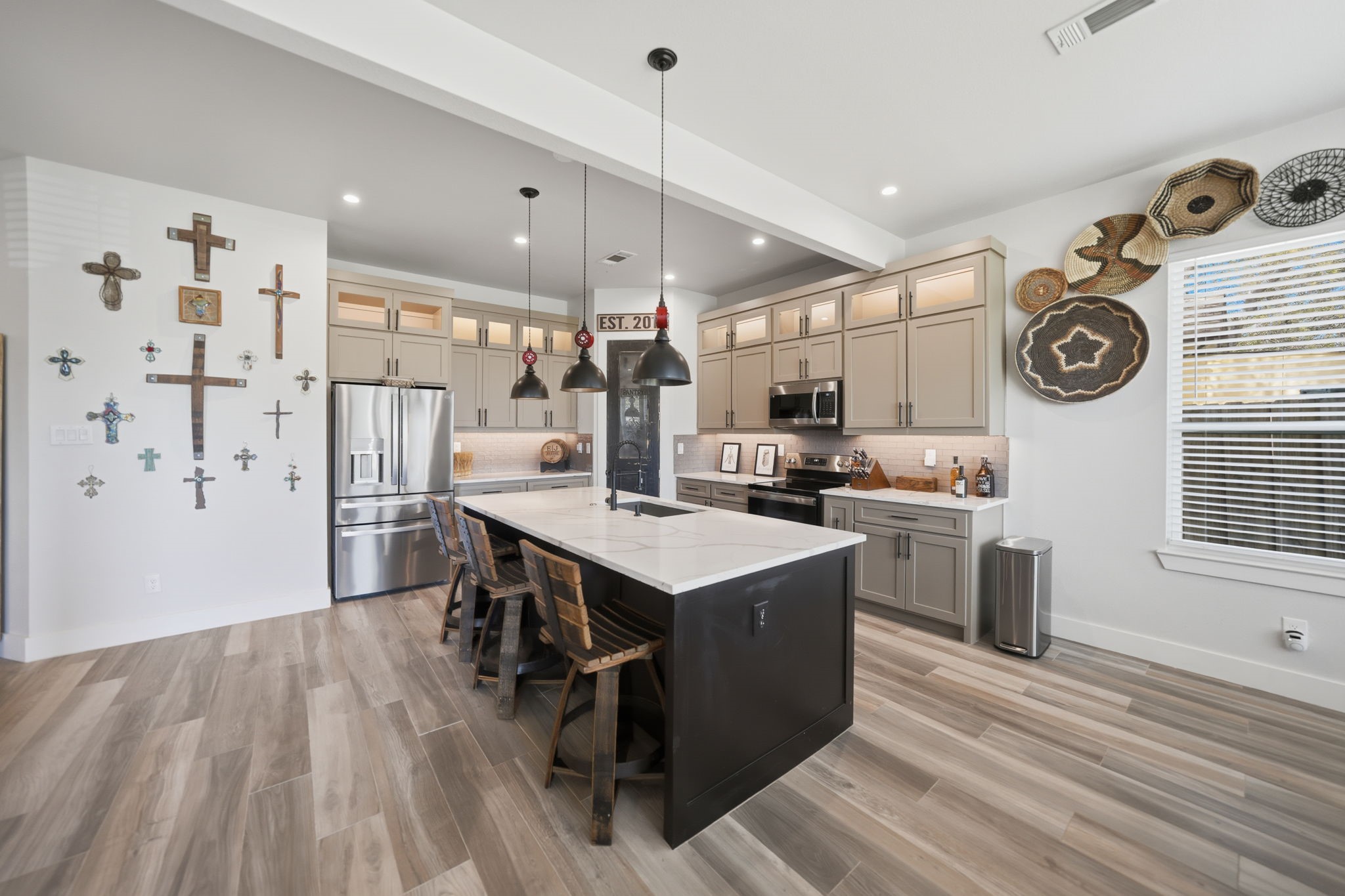 3038 S Denley