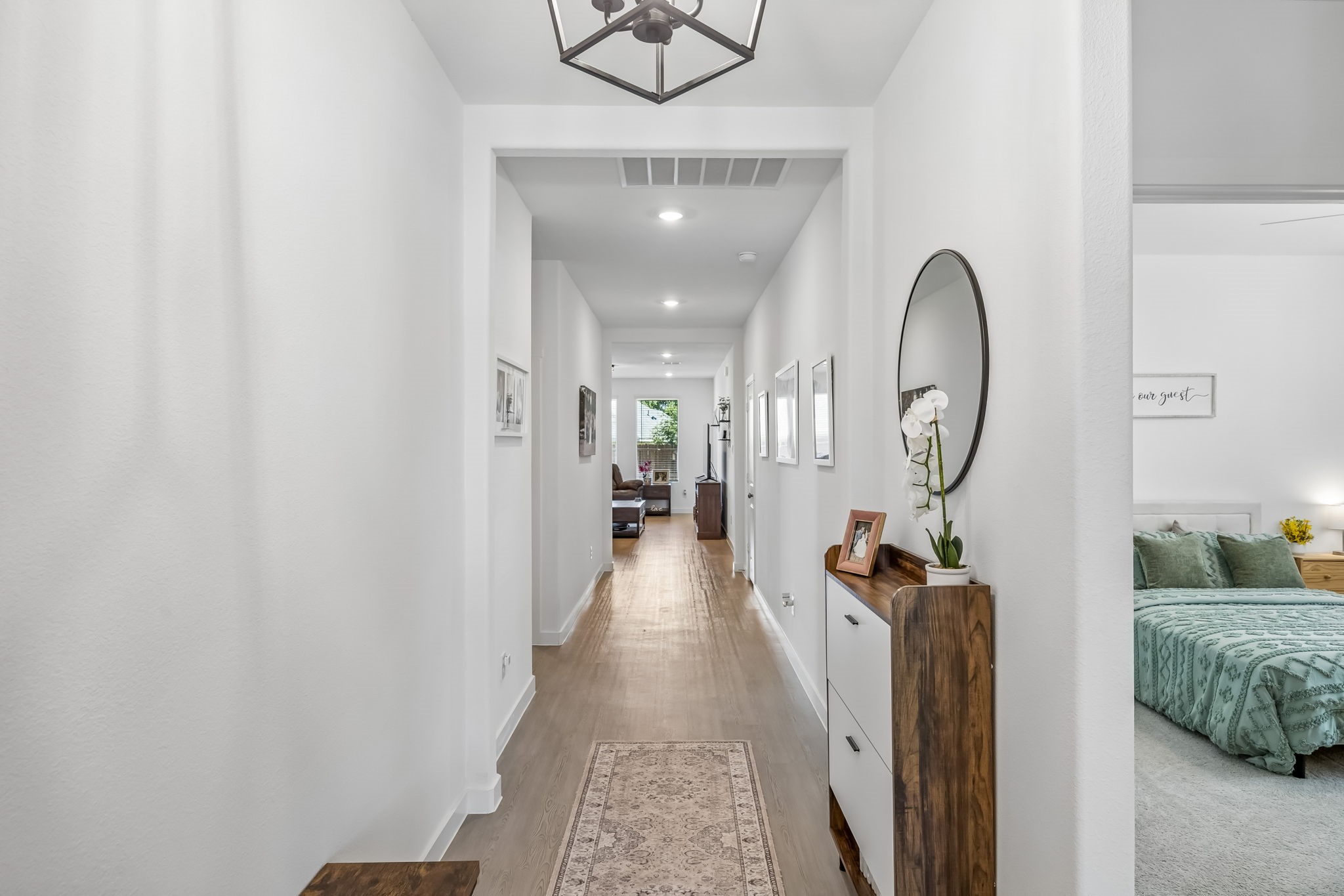 1801 Rubber Fig Lane