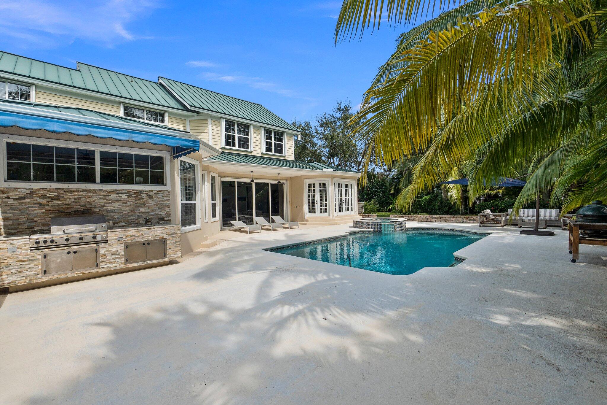 3986 SW Rivers End Way