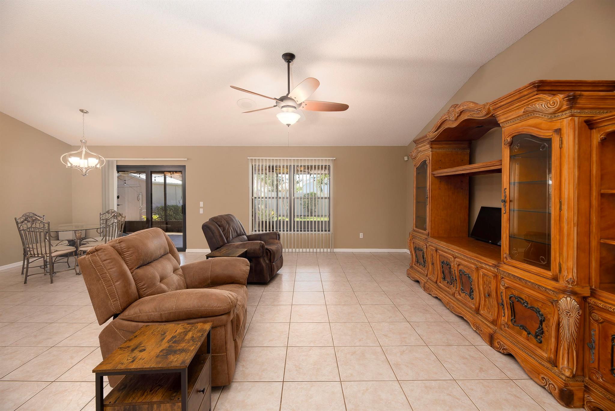 3376 SE East Snow Road