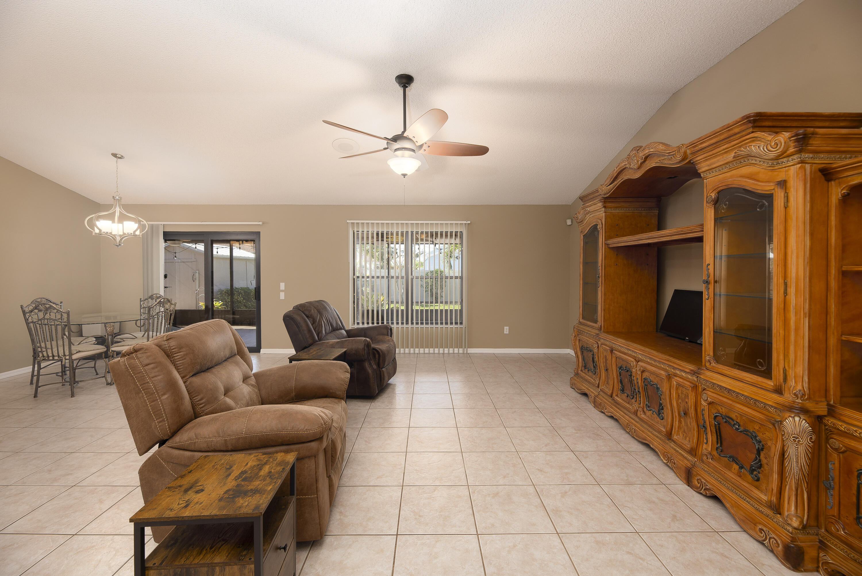 3376 SE East Snow Road