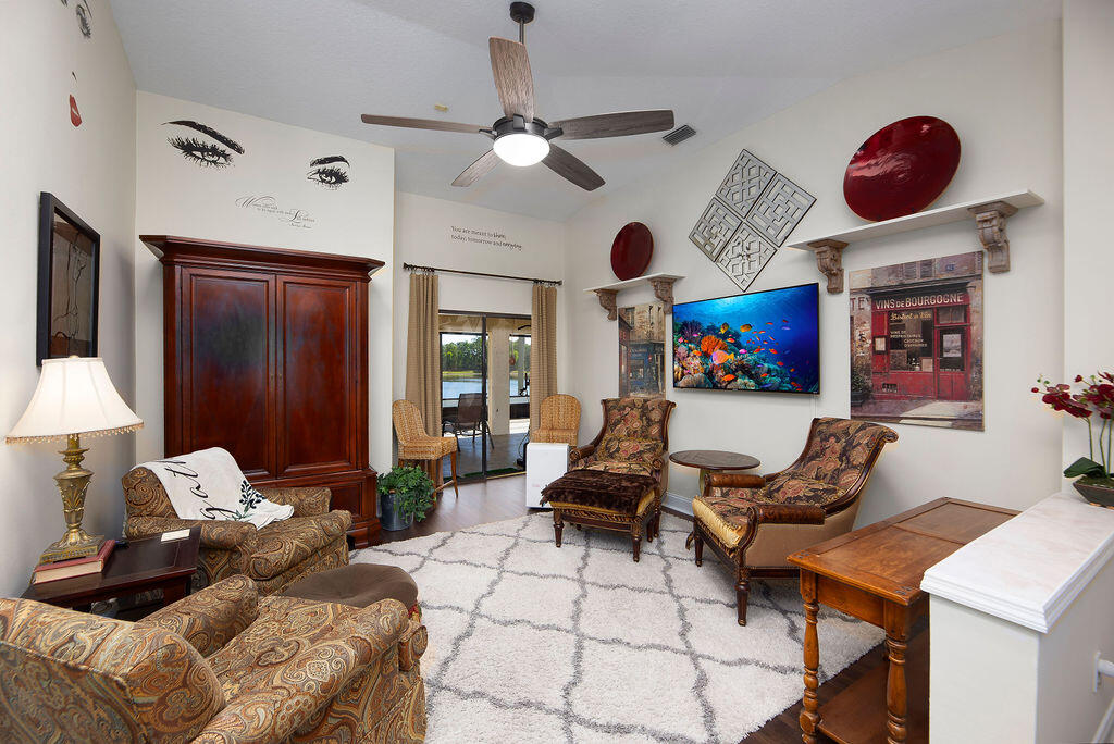 3381 SE East Snow Road