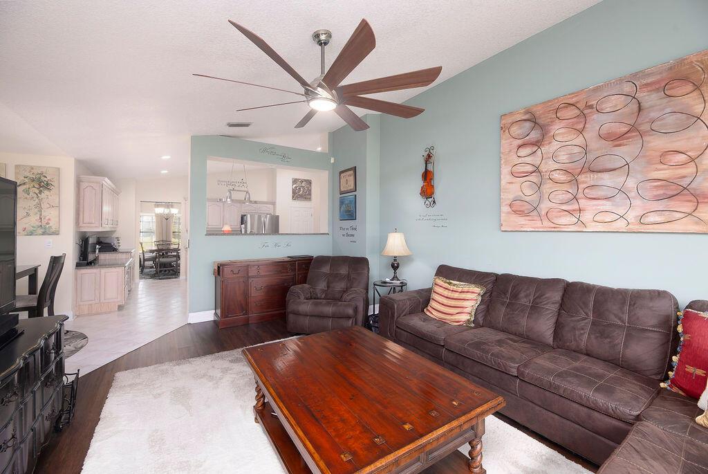 3381 SE East Snow Road