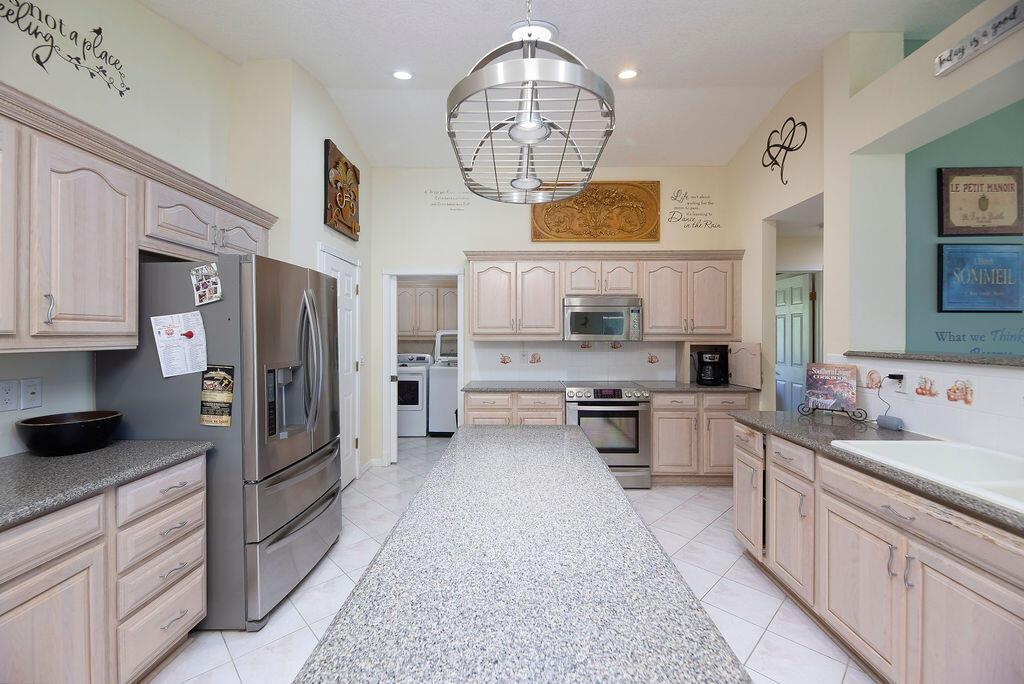 3381 SE East Snow Road