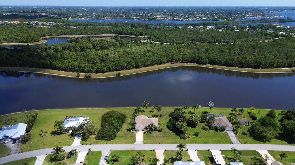 3381 SE East Snow Road