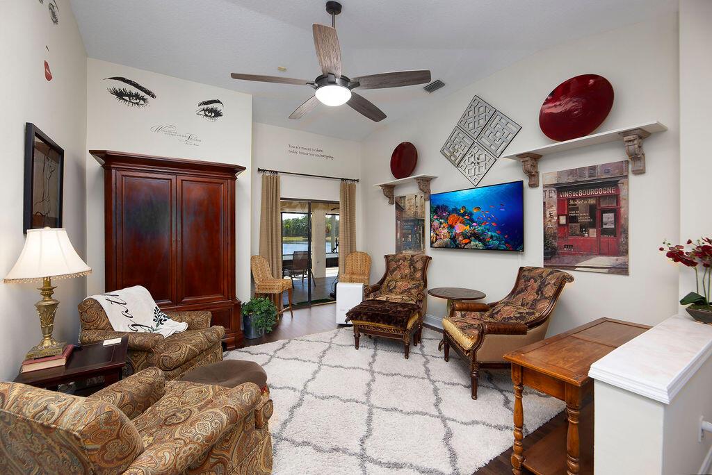 3381 SE East Snow Road