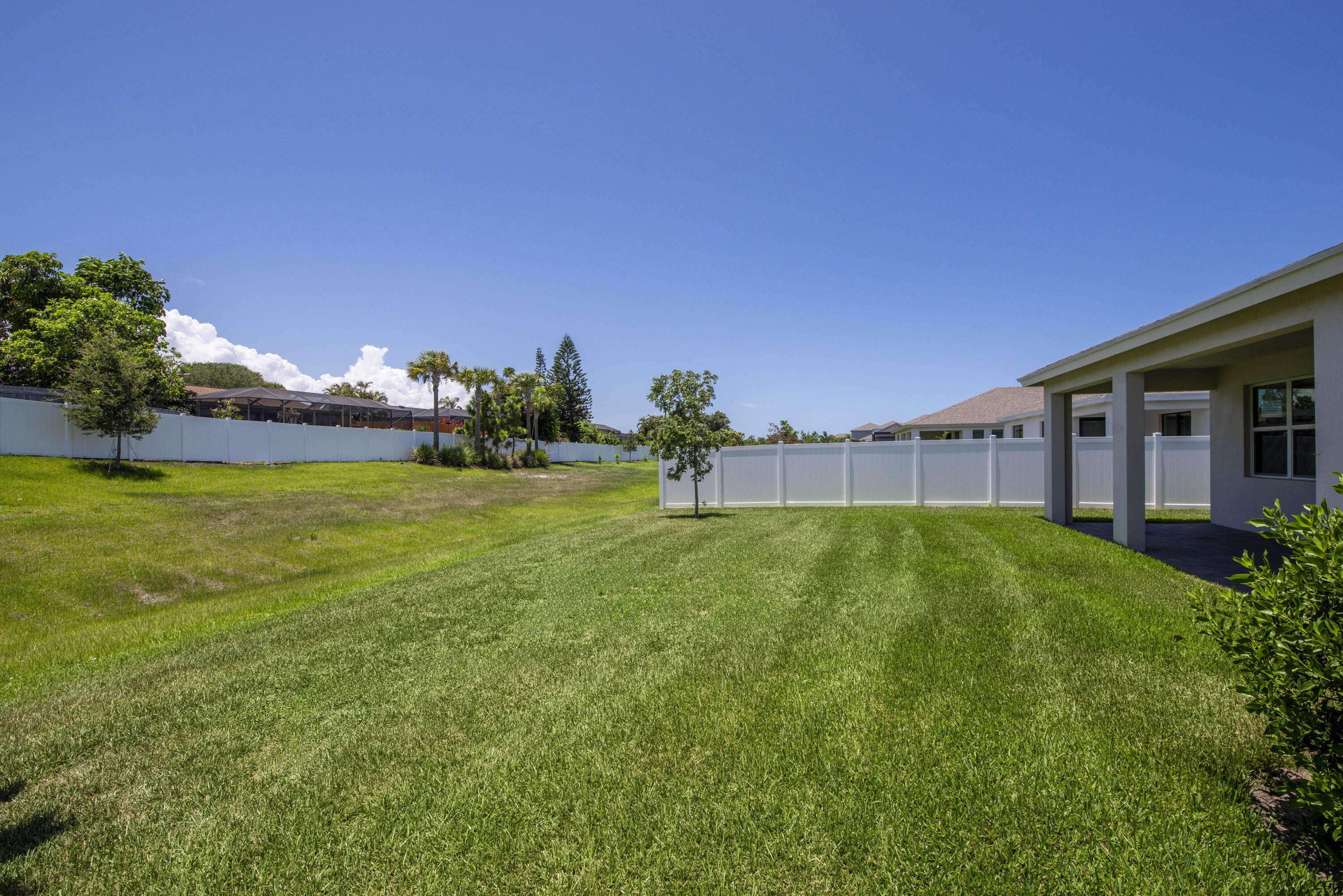 1878 NE Ocean Dunes Drive