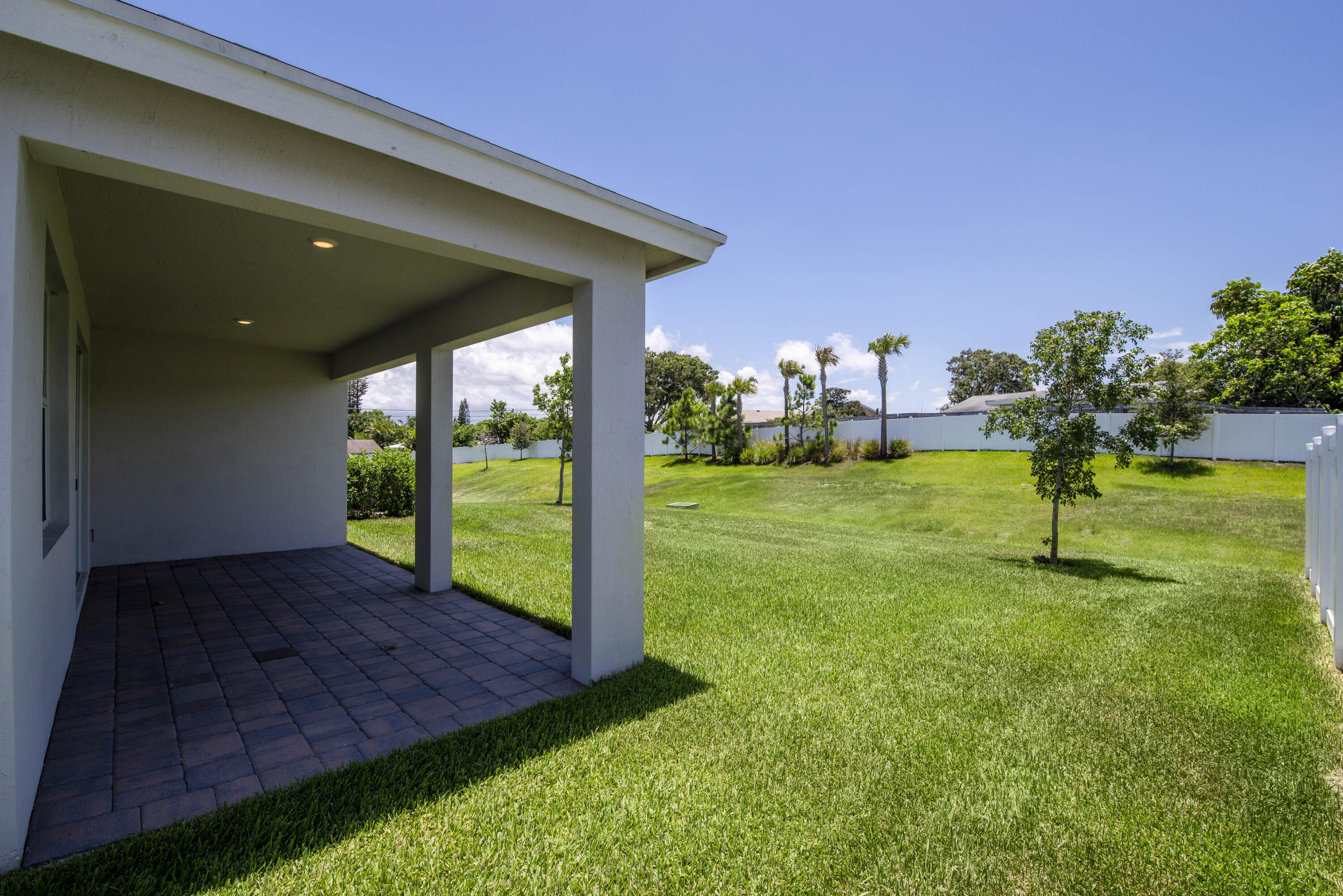 1878 NE Ocean Dunes Drive