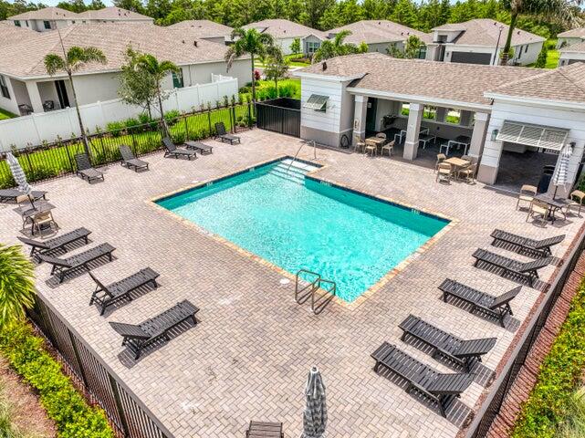 1878 NE Ocean Dunes Drive