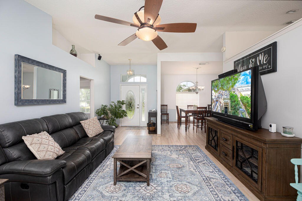 3360 SE East Snow Road