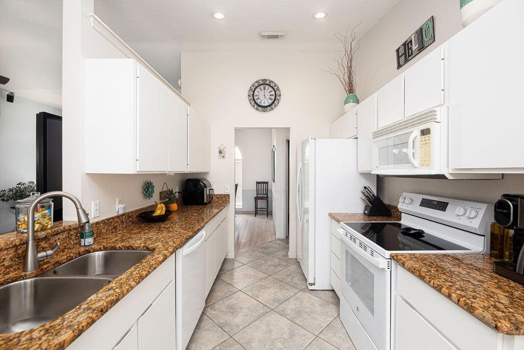 3360 SE East Snow Road