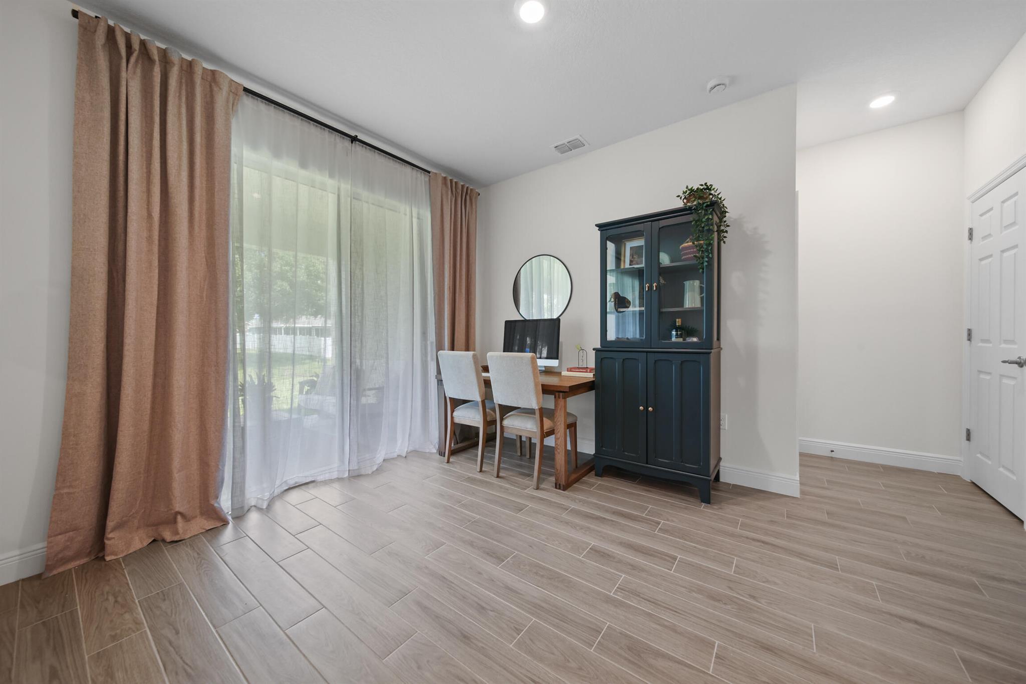 2306 SW Pamona Street