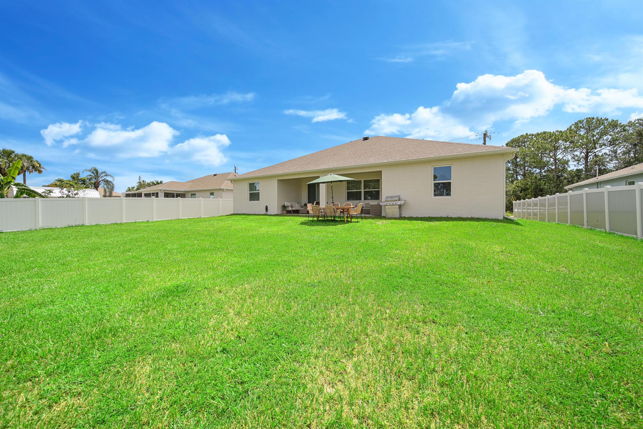 2306 SW Pamona Street