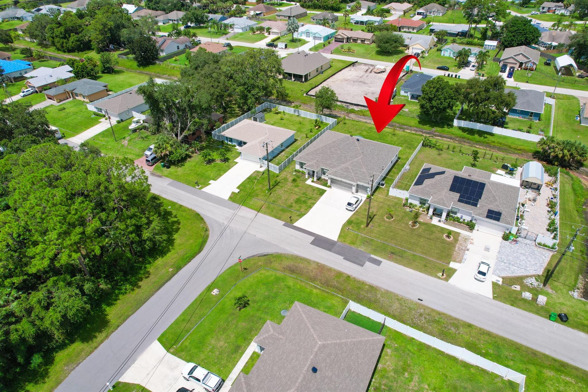 2306 SW Pamona Street