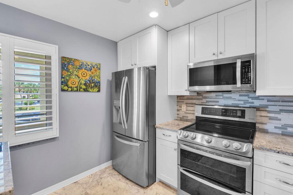 6980 SE Constitution Boulevard 203