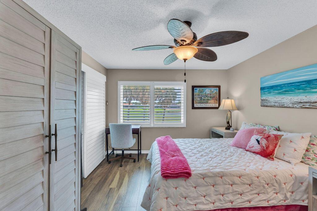 6980 SE Constitution Boulevard 203